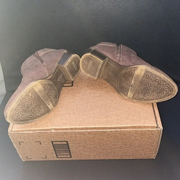 LifeStride Alexa Ankle Shoe Shootie Brown Zip up decorative buckle Womens Sz 6W - Picture 3 of 5